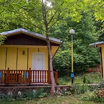 Vendégház Bungalows In Village Kamena